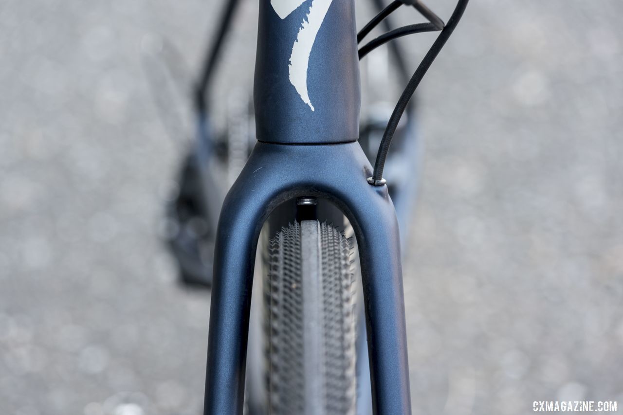 The Diverge Expert comes with 700c x 38mm Pathfinder Pro tires. Specialized claims clearance for tires up to 700c x 42mm and 650b x 47mm wide. 2020 Specialized Diverge Expert Gravel Bike. © C. Lee / Cyclocross Magazine