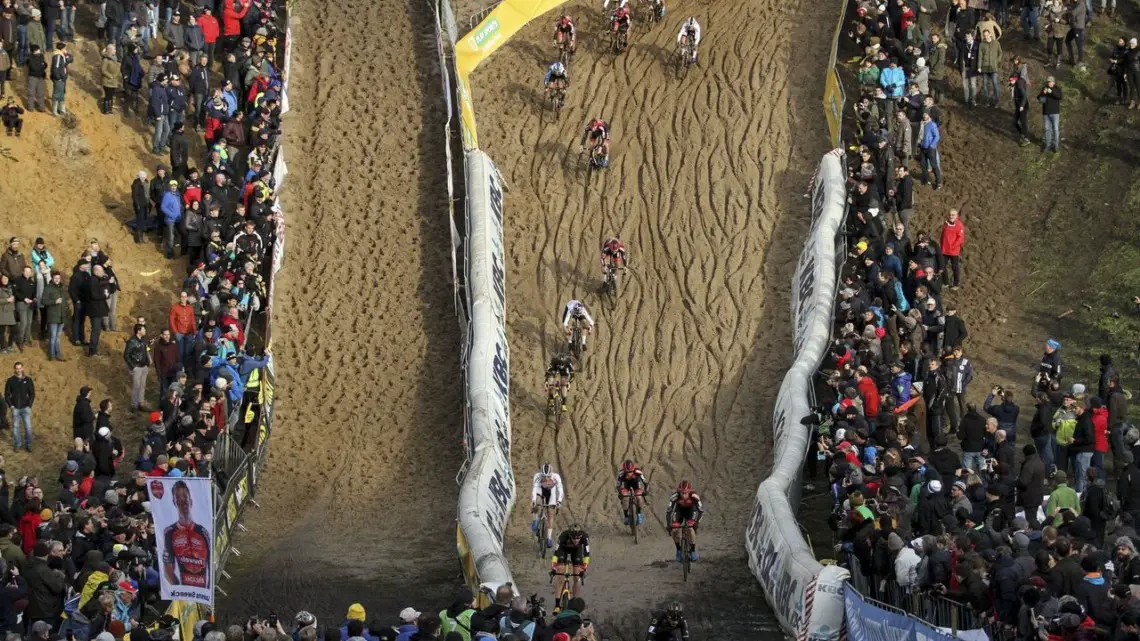 The race remained fluid for the first 30 minutes. 2019 Superprestige Zonhoven. © B. Hazen / Cyclocross Magazine