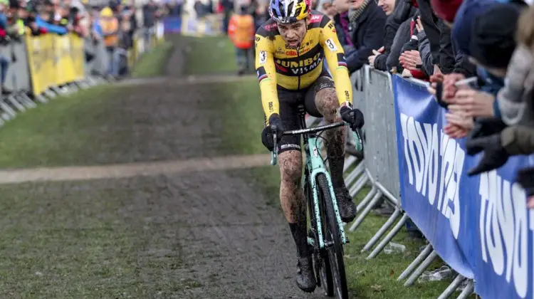 Wout van Aert battled hard and finished fifth. 2019 Azencross, Loenhout. © B. Hazen / Cyclocross Magazine