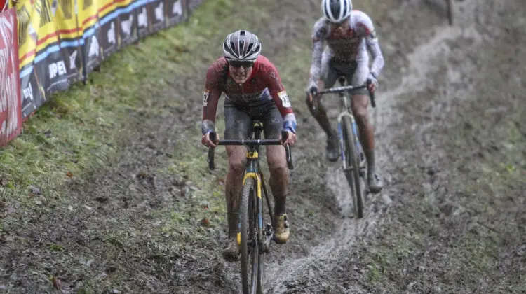 Brand put pressure on Alvarado midway through the race. 2019 World Cup Namur. © B. Hazen / Cyclocross Magazine