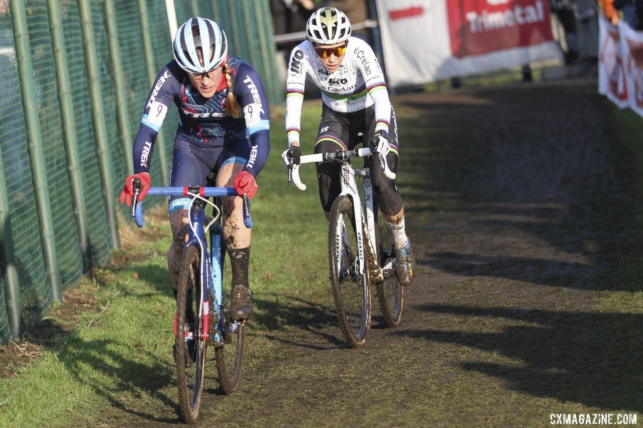 Katie Compton and Sanne Cant gave chase to Alvarado. 2019 Azencross, Loenhout. © B. Hazen / Cyclocross Magazine