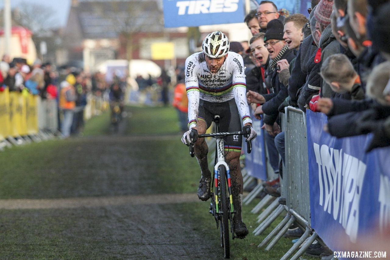 Van der Poel caught and passed Van Kessel. 2019 Azencross, Loenhout. © B. Hazen / Cyclocross Magazine