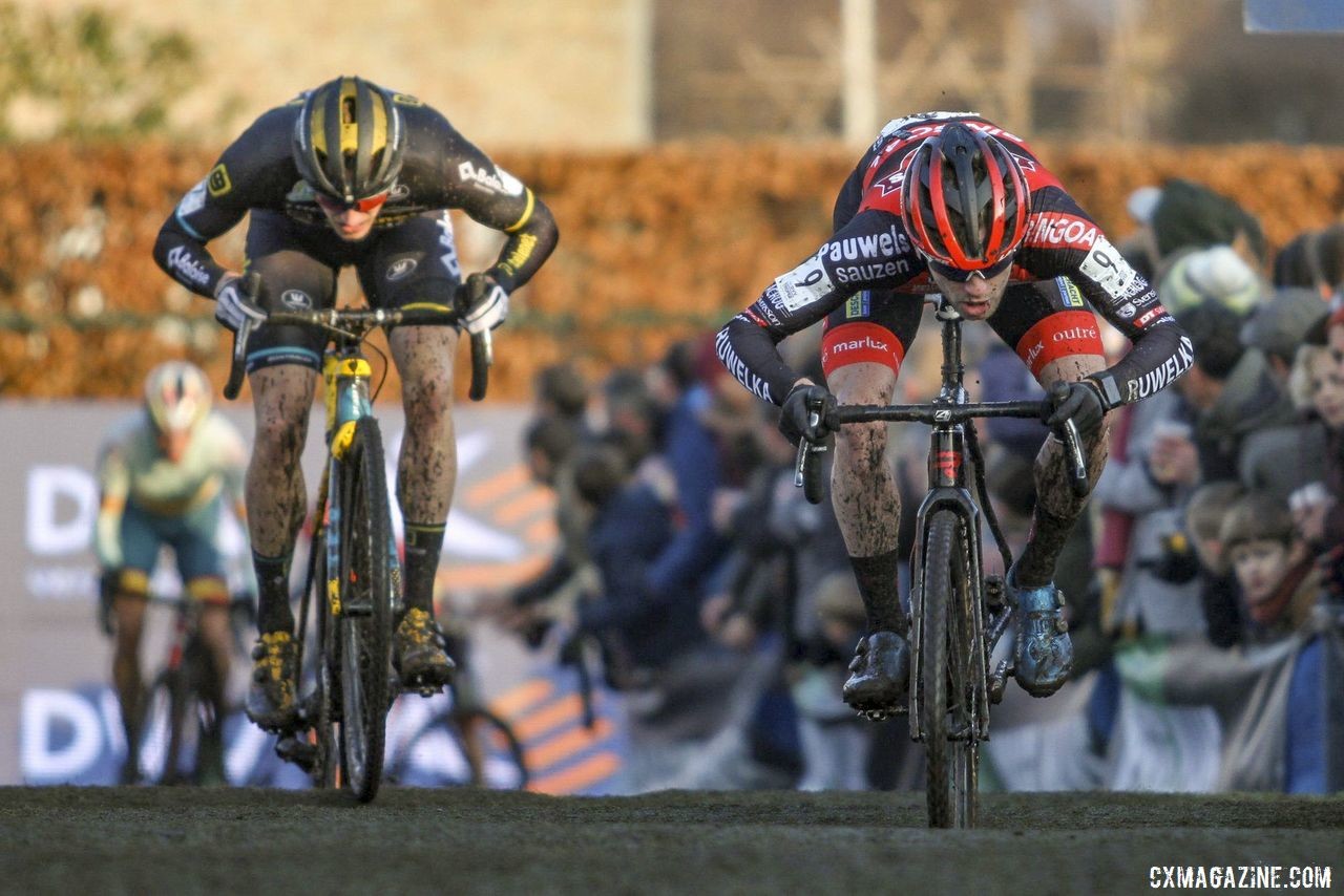Eli Iserbyt and Corne van Kessel got a gap early on. 2019 Azencross, Loenhout. © B. Hazen / Cyclocross Magazine