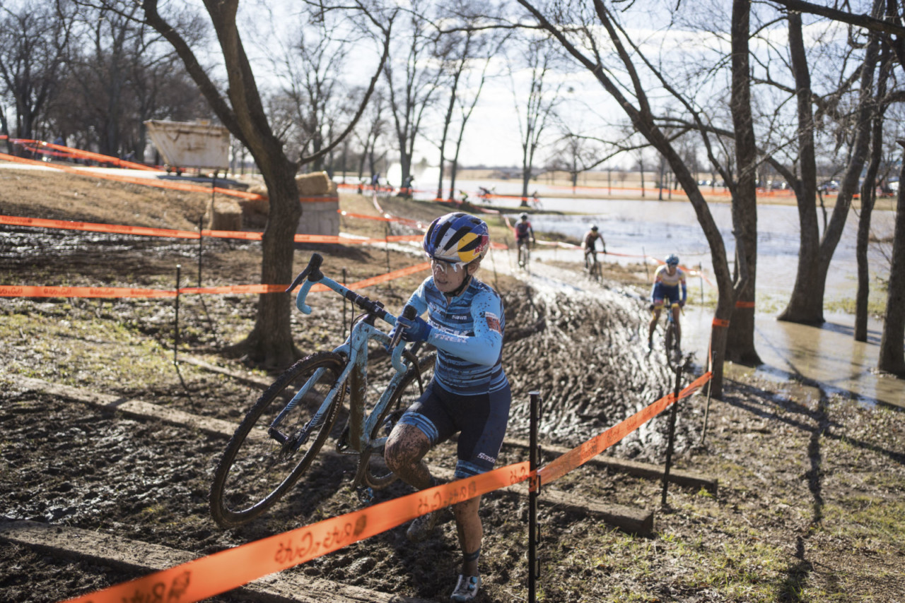 The stairs forced even more running after the lakes and mud pits frequently forced riders off their bikes. 2019 Ruts n' Guts Day 1. © P. Means / Cyclocross Magazine
