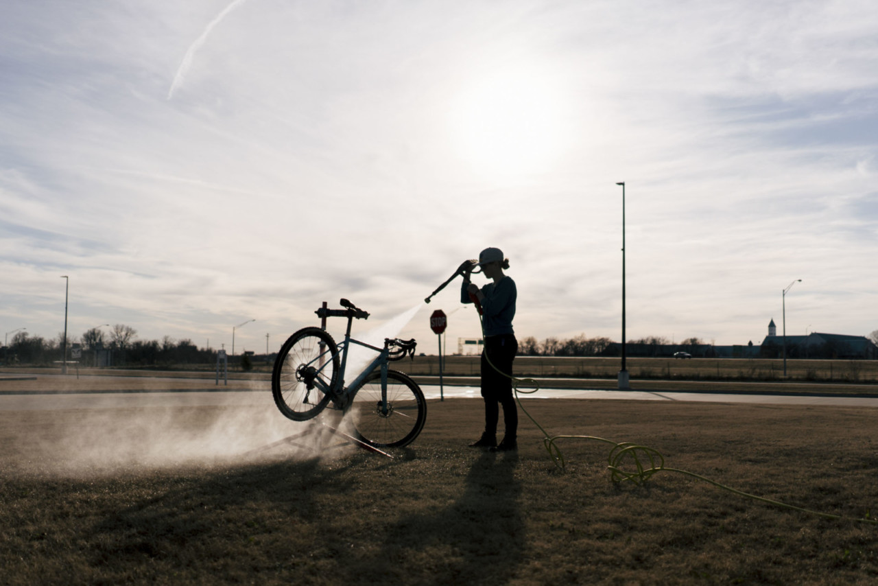 With the thick, muddy conditions, the power washers were out in force over the weekend. 2019 Ruts n' Guts Day 1. © P. Means / Cyclocross Magazine