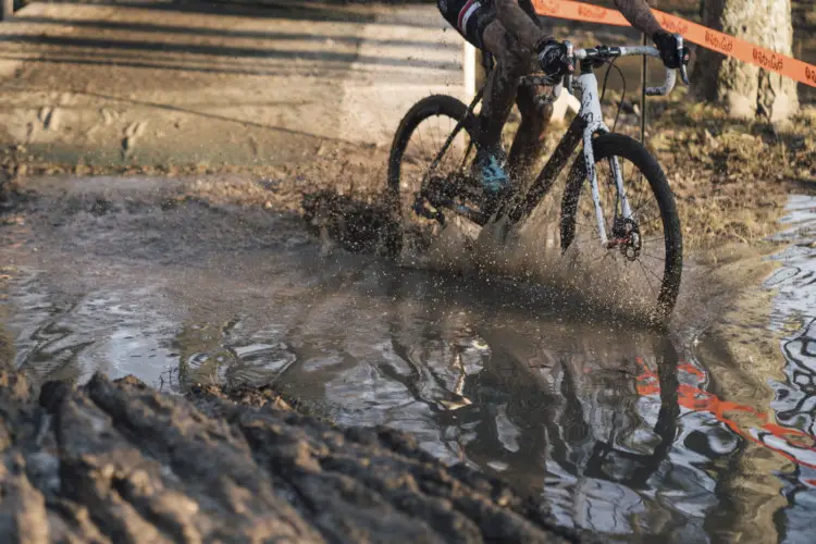 Small lakes were omnipresent on the Ruts n ' Guts course this year. 2019 Ruts n' Guts Day 1. © P. Means / Cyclocross Magazine