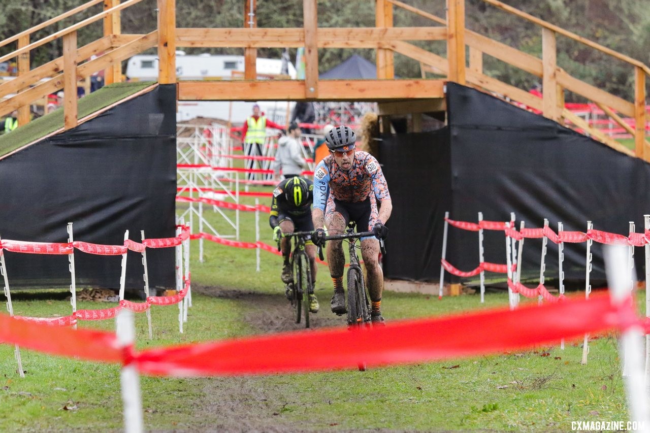 Andrew Coe leads eventual winner Caleb Thompson. Masters Men 35-39. 2019 Cyclocross National Championships, Lakewood, WA. © D. Mable / Cyclocross Magazine