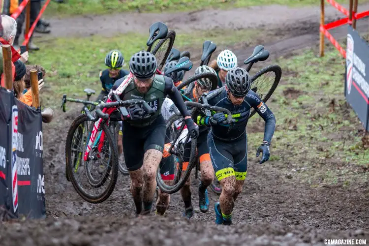 Guernsey leads the run-up on lap three. Masters Men 35-39. 2019 Cyclocross National Championships, Lakewood, WA. © A. Yee / Cyclocross Magazine