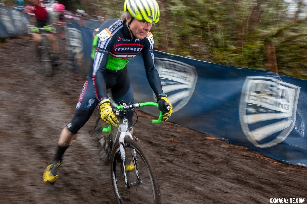 Darrell Davis tripods down one of the descents. Masters Men 60-64. 2019 Cyclocross National Championships, Lakewood, WA. © A. Yee / Cyclocross Magazine