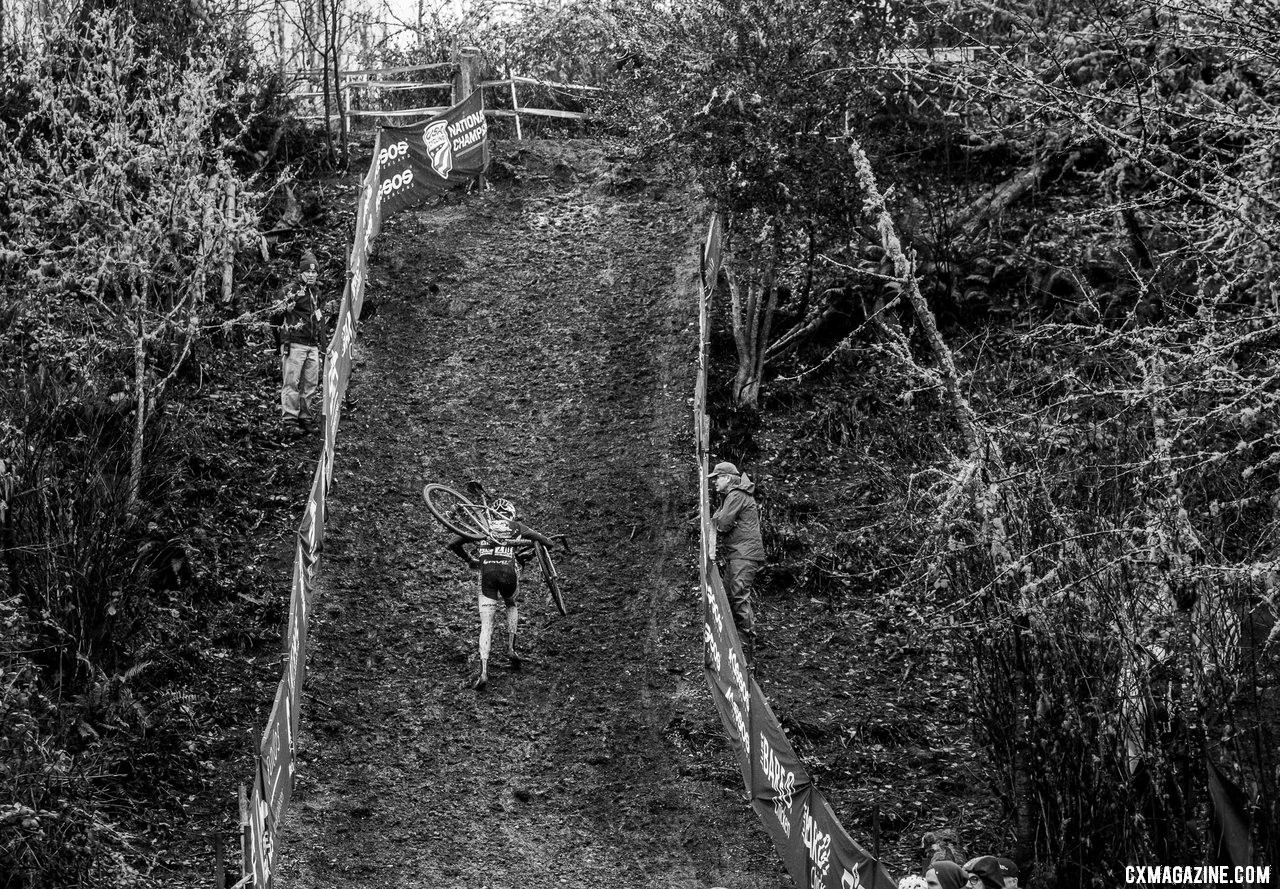 The run-ups were long and lonely. Masters 30-34 Men. 2019 Cyclocross National Championships, Lakewood, WA. © A. Yee / Cyclocross Magazine
