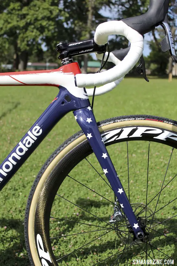 The Stars part of Stars and Stripes is represented on Hyde's fork. Stephen Hyde's 2019 Cannondale SuperX. © Z. Schuster / Cyclocross Magazine