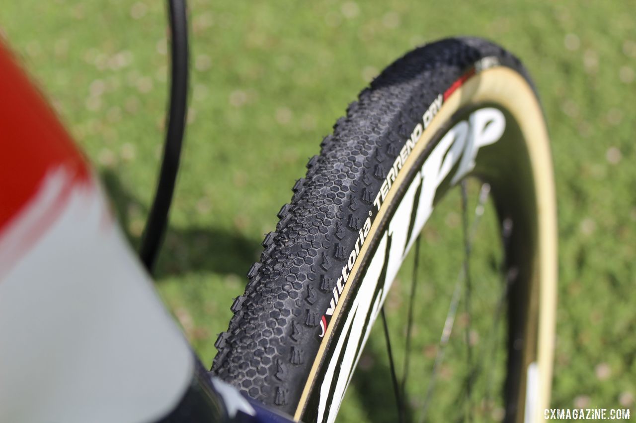 The Vittoria Terreno Dry has a fish-scale like tread. Stephen Hyde's 2019 Cannondale SuperX. © Z. Schuster / Cyclocross Magazine