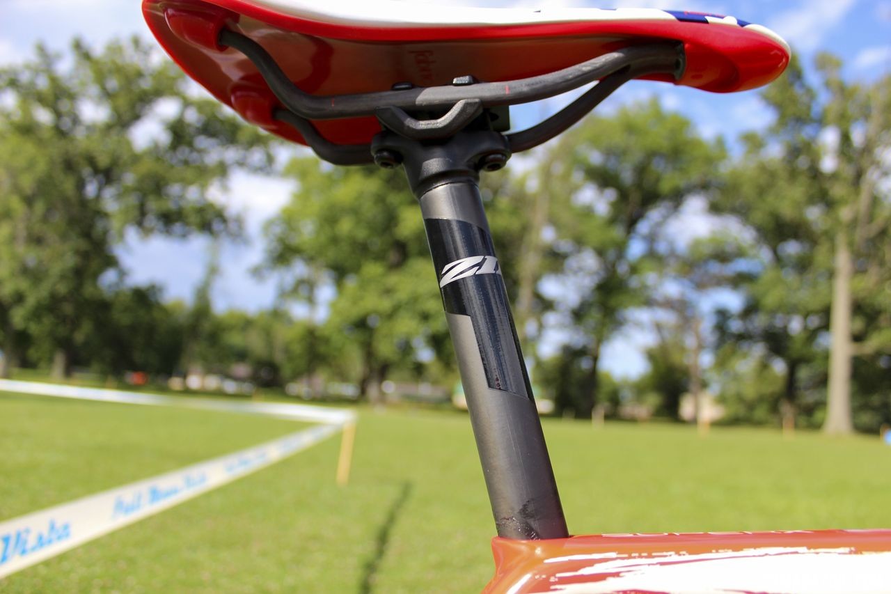 Hyde held his Fabric saddle with a Zipp Service Course SL carbon seatpost. Stephen Hyde's 2019 Cannondale SuperX. © Z. Schuster / Cyclocross Magazine