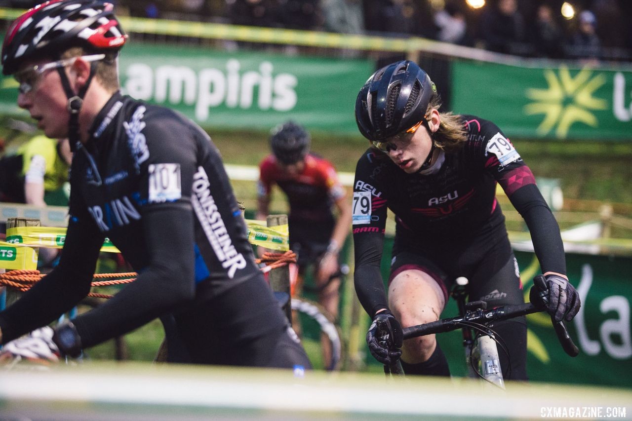 Ryder Uetrecht races under the lights at Superprestige Diegem. © Balint Hamvas