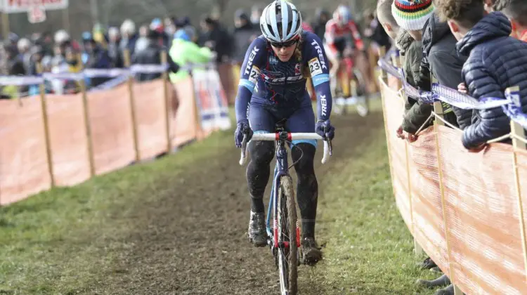 Katie Compton powered back to the front to join the leaders with two laps to go. 2020 World Cup Nommay, France. © B. Hazen / Cyclocross Magazine