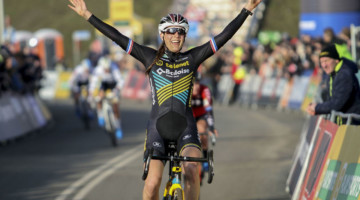 Lucinda Brand celebrates her win. 2020 World Cup Hoogerheide, Netherlands. © B. Hazen / Cyclocross Magazine