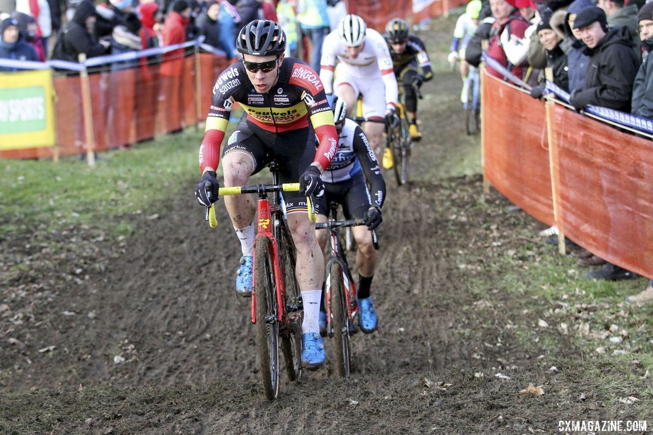 Laurens Sweeck raced in his new Belgian Champ's kit. 2020 World Cup Nommay. © B. Hazen / Cyclocross Magazine