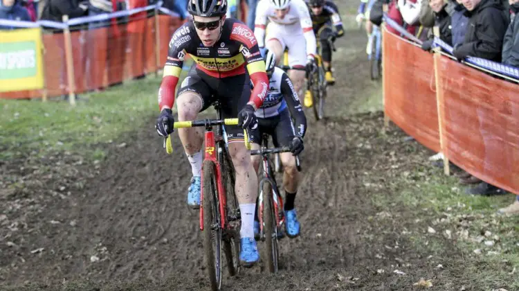 Laurens Sweeck raced in his new Belgian Champ's kit. 2020 World Cup Nommay. © B. Hazen / Cyclocross Magazine