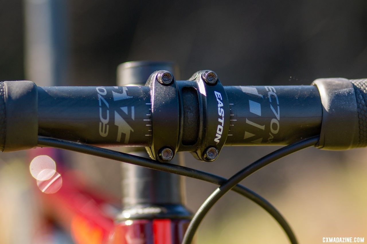 The excellent EC70 AX carbon bar handles the steering. The Cervelo Aspero carbon gravel bike. © Cyclocross Magazine