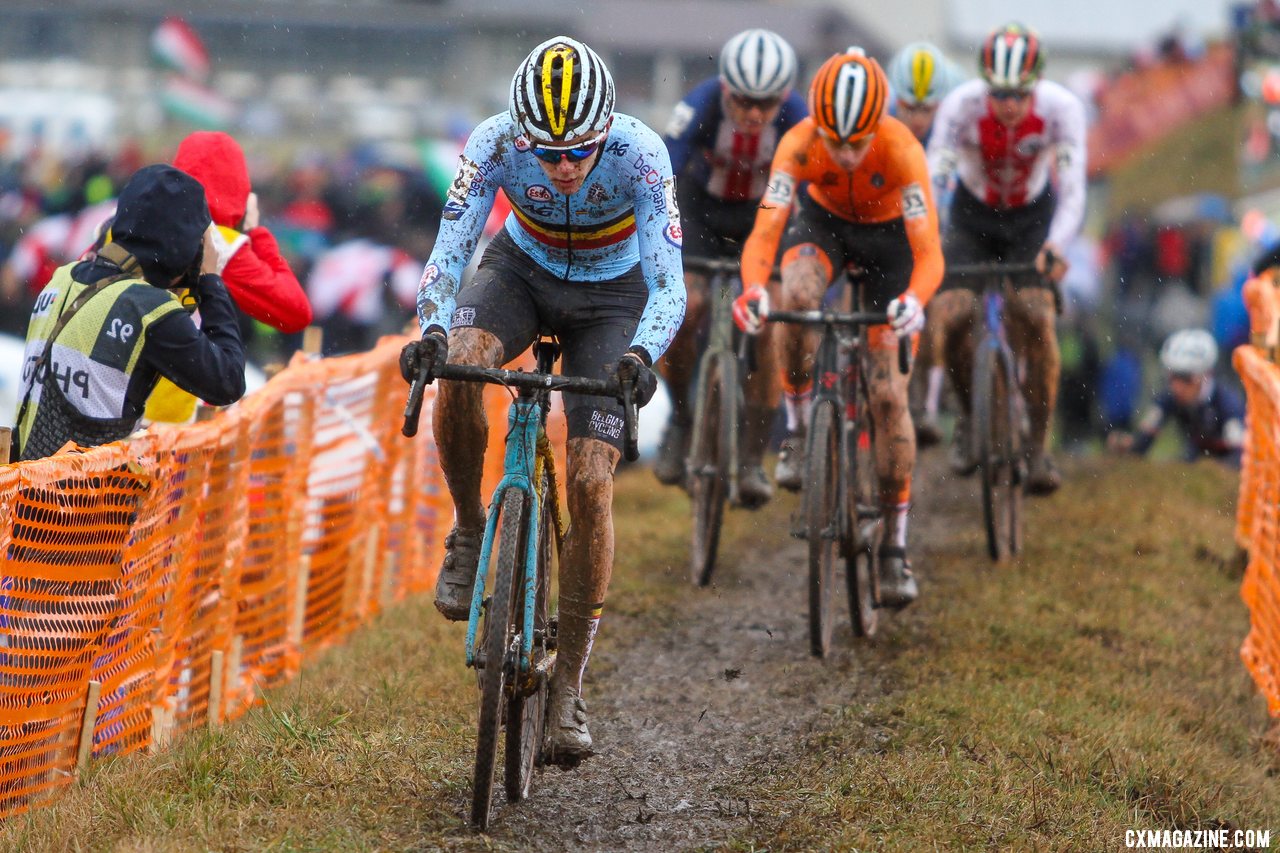 Thibau Nys took over the lead from Magnus Sheffield on lap one and would dominate late to with the Junior Men's title. 2020 UCI Cyclocross World Championships, Dübendorf, Switzerland. © B. Hazen / Cyclocross Magazine