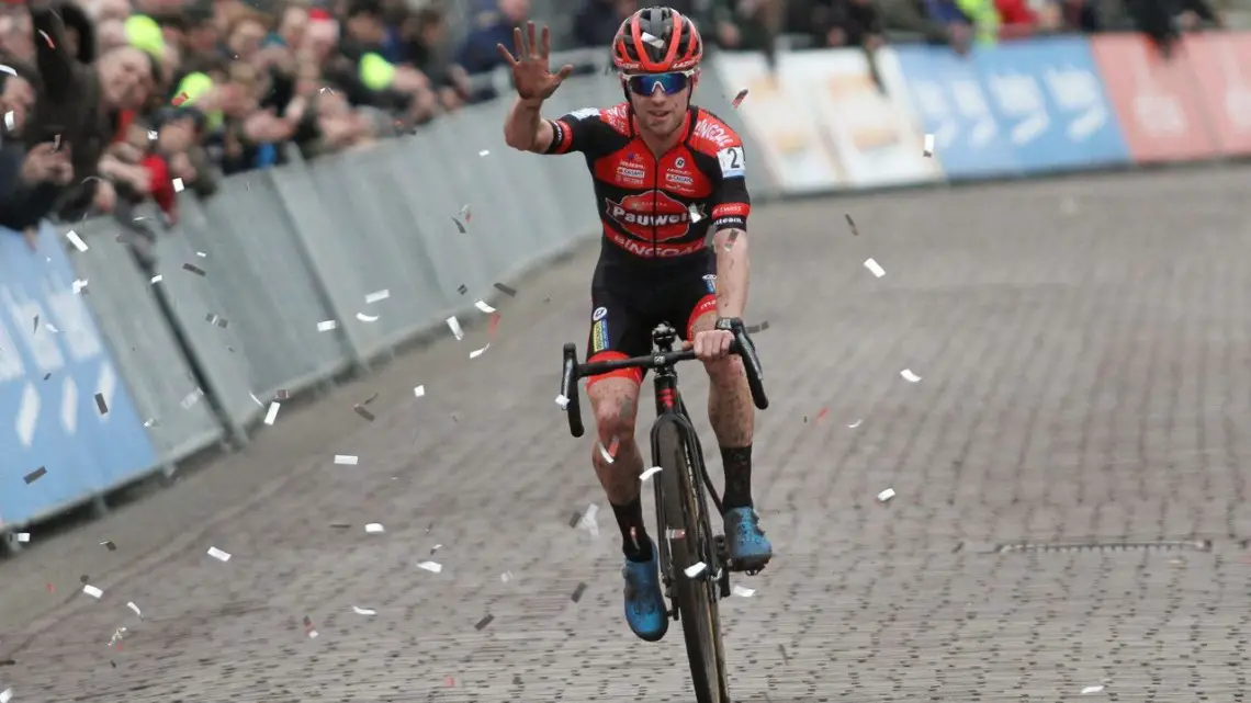 Eli Iserbyt was dominant at the 2020 Vestingcross Hulst. © B. Hazen / Cyclocross Magazine