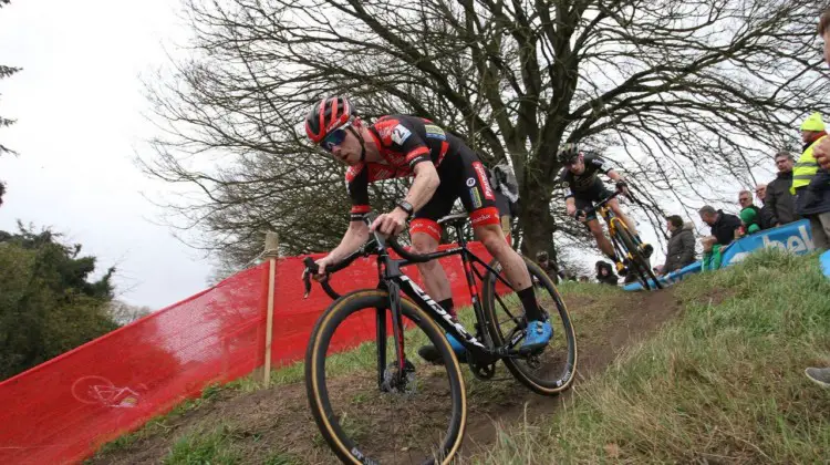 Iserbyt led ahead of van der Haar. Elite Men. 2020 Vestingcross Hulst. © B. Hazen / Cyclocross Magazine