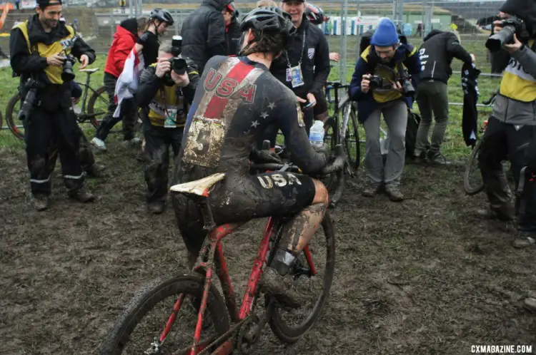 Hannah Arensman enjoys the camera's attention on the Worlds mud. Team USA. 2020 UCI Cyclocross World Championships, Dübendorf, Switzerland. © D. Steinle / Cyclocross Magazine