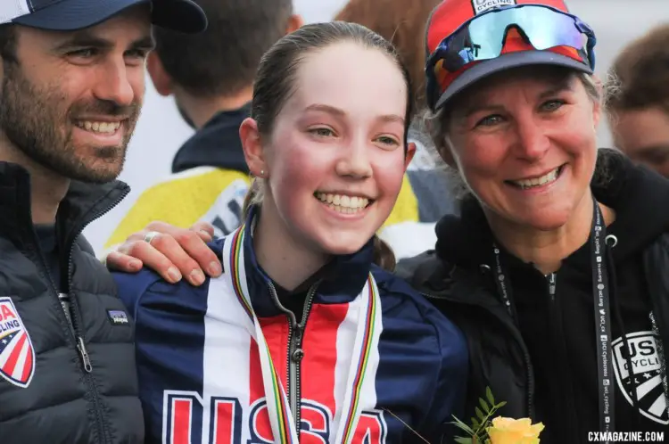 Team USA returns with a medal, thanks to Munro's impressive bronze in the Junior Women's race. 2020 UCI Cyclocross World Championships, Dübendorf, Switzerland. © D. Steinle / Cyclocross Magazine