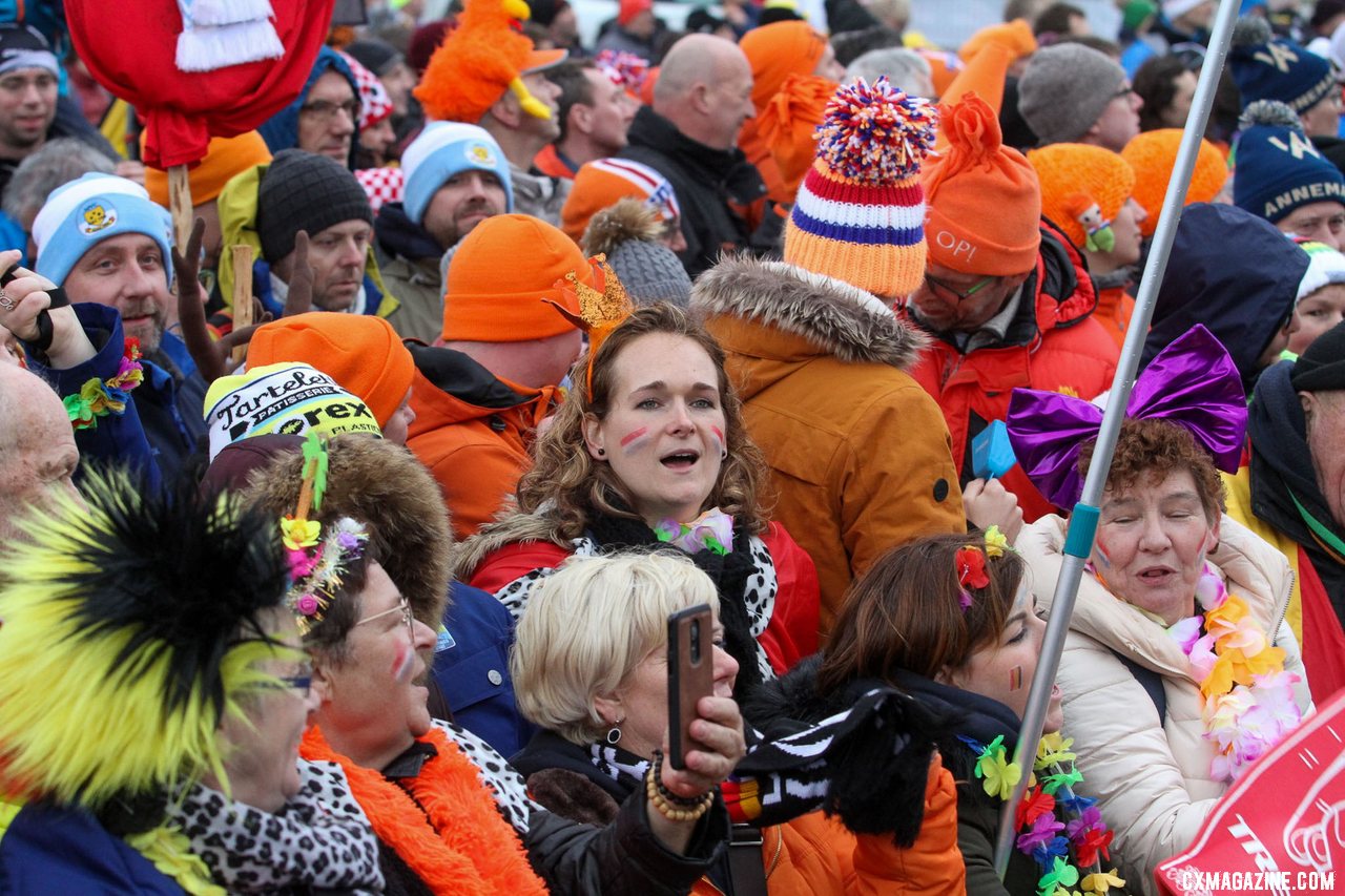 The Dutch fans got their wish with a van der Poel victory. Elite Men. 2020 UCI Cyclocross World Championships, Dübendorf, Switzerland. © B. Hazen / Cyclocross Magazine