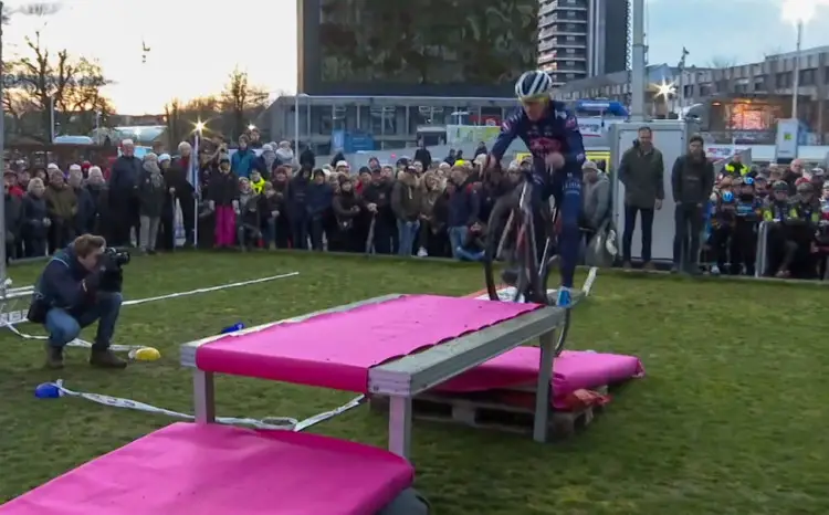 Niels Vandeputte wins Cyclocross Trials at the Rectavit Cyclocross Masters