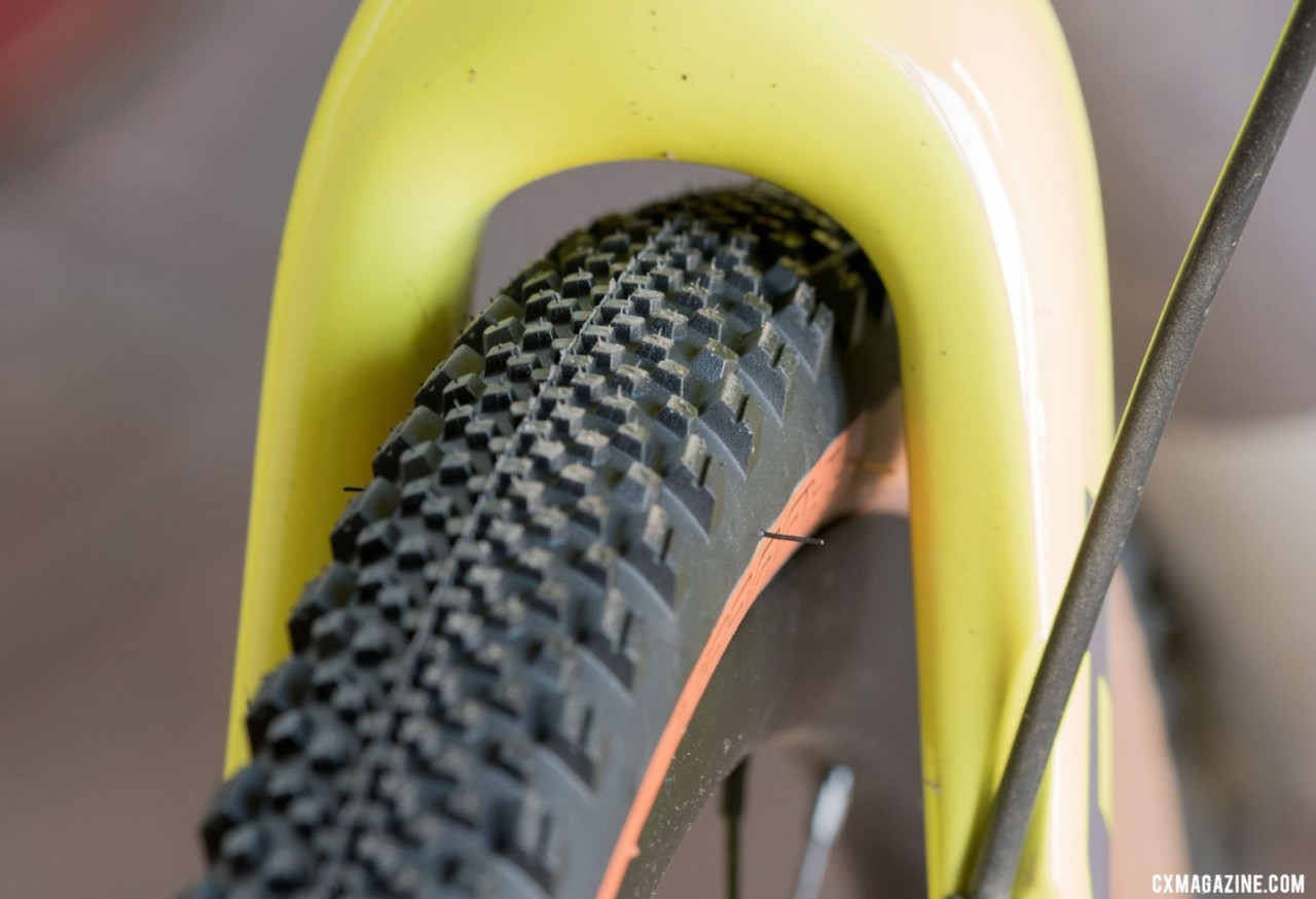 The WTB Raddler 44 gravel tire tread. © C. Lee / Cyclocross Magazine