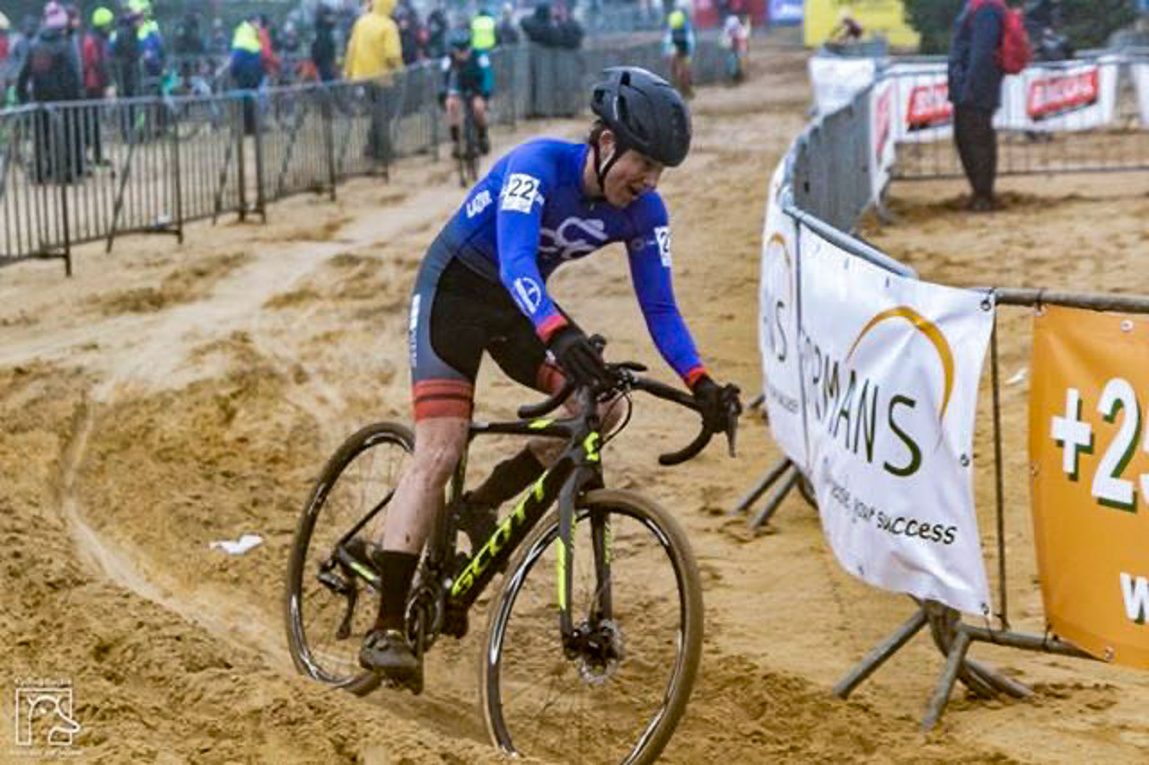 Corey Coogan Cisek joins Michelle Geoghegan to form the VeloRevolution-Cyclocross Custom Elite Cyclocross Team