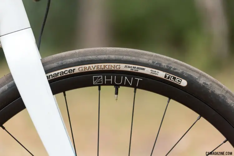 650b GravelKing tires on the Hunt 650b model. © C. Lee / Cyclocross Magazine