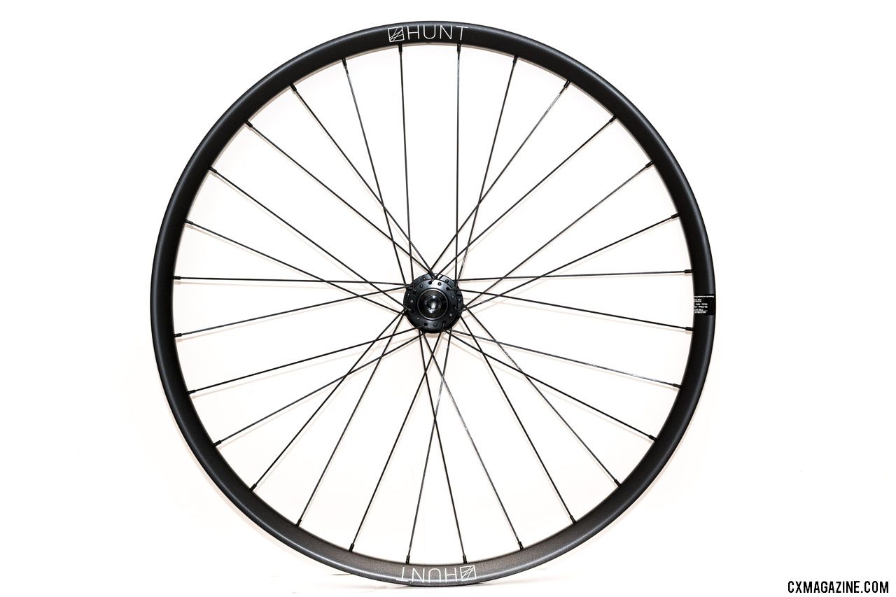 Hunt 650B Advemtiure carbon disc: 673 gram front wheel has hi-lo flange design. © C. Lee / Cyclocross Magazine