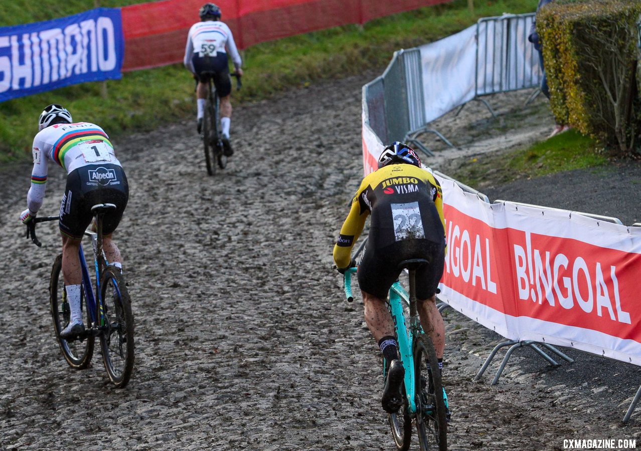 Tom Pidcock had a fast start and forced the two star rivals to chase. 2020 UCI Cyclocross World Cup, Elite Men. © Cyclocross Magazine