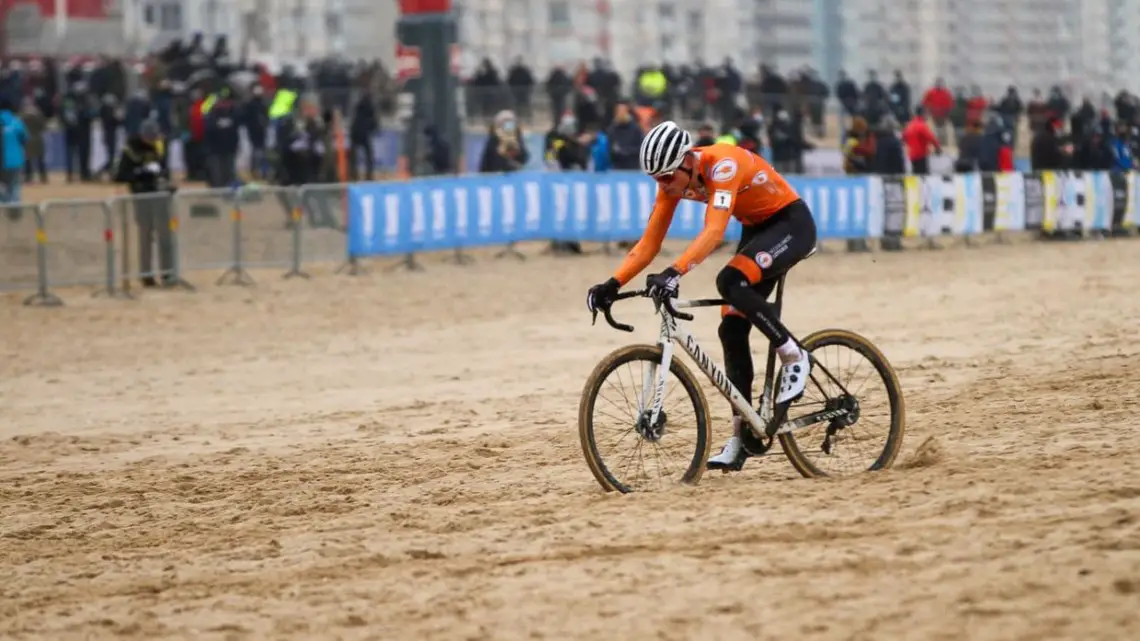 Van der Poel hit the front on lap three and never looked back. Elite Men, 2021 Cyclocross World Championships, Ostend, Belgium. © Alain Vandepontseele / Cyclocross Magazine