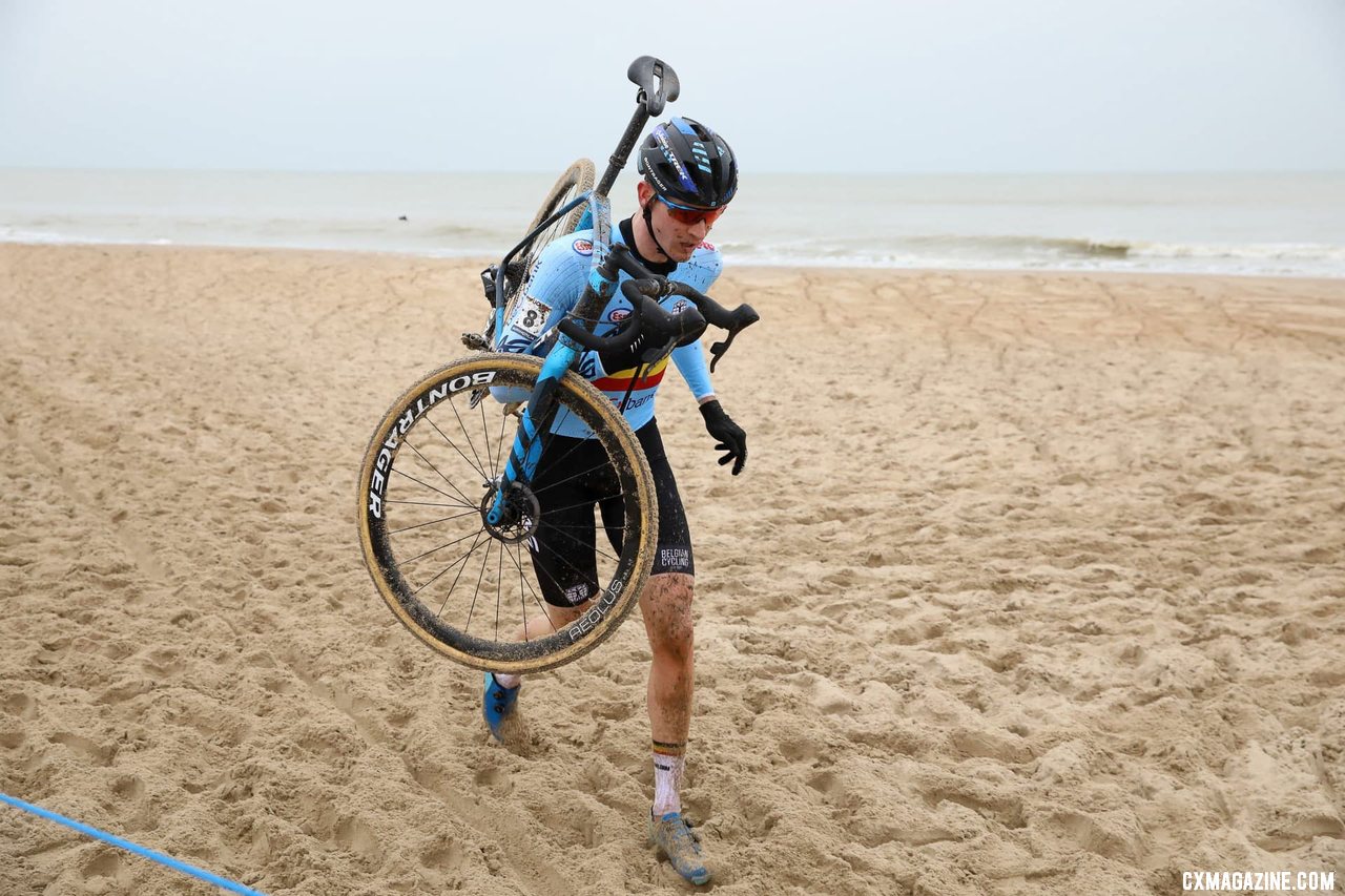 Toon Aerts used the sand to his advantage and secured the bronze. Elite Men, 2021 Cyclocross World Championships, Ostend, Belgium. © Alain Vandepontseele / Cyclocross Magazine