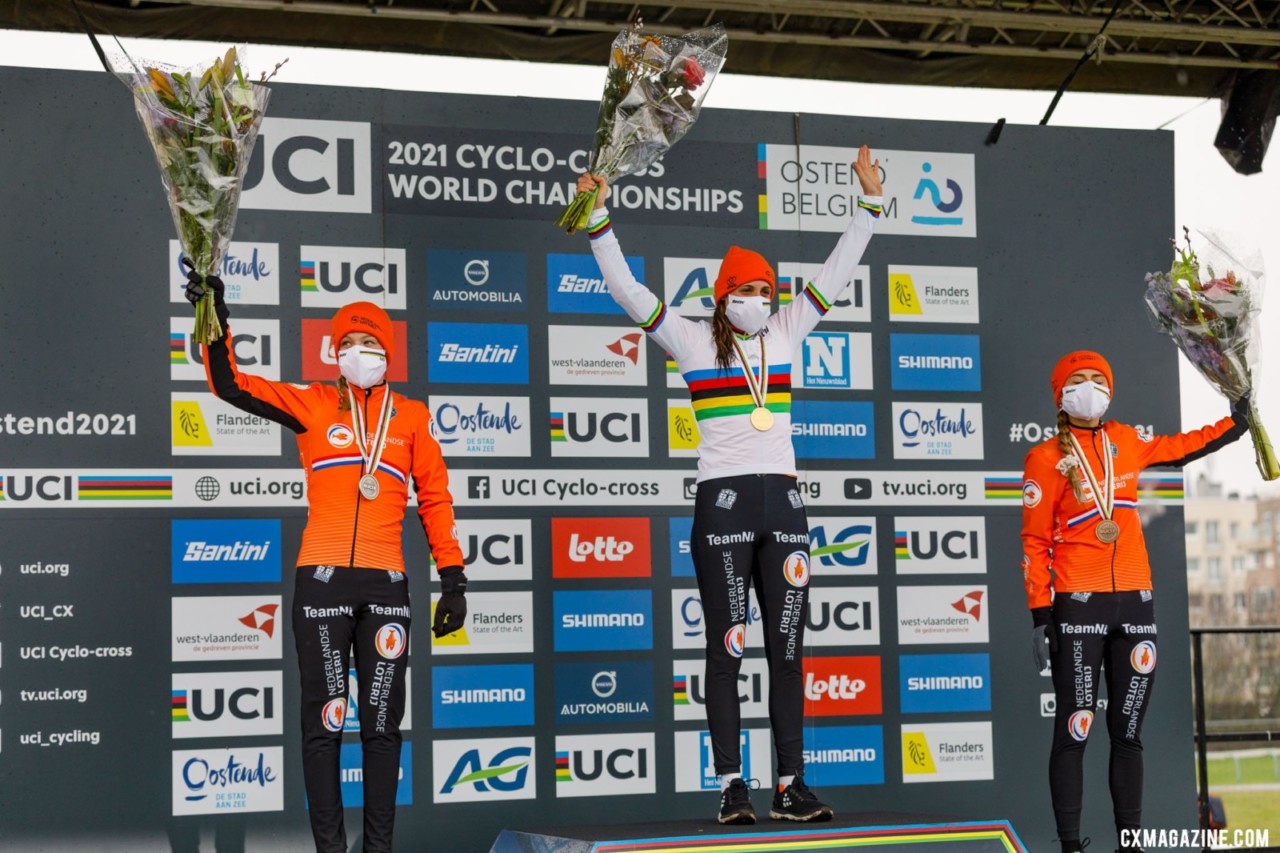 Brand gets her rainbow stripes ahead of Worst and Betsema. Elite Women, 2021 Cyclocross World Championships, Ostend, Belgium. © Alain Vandepontseele / Cyclocross Magazine