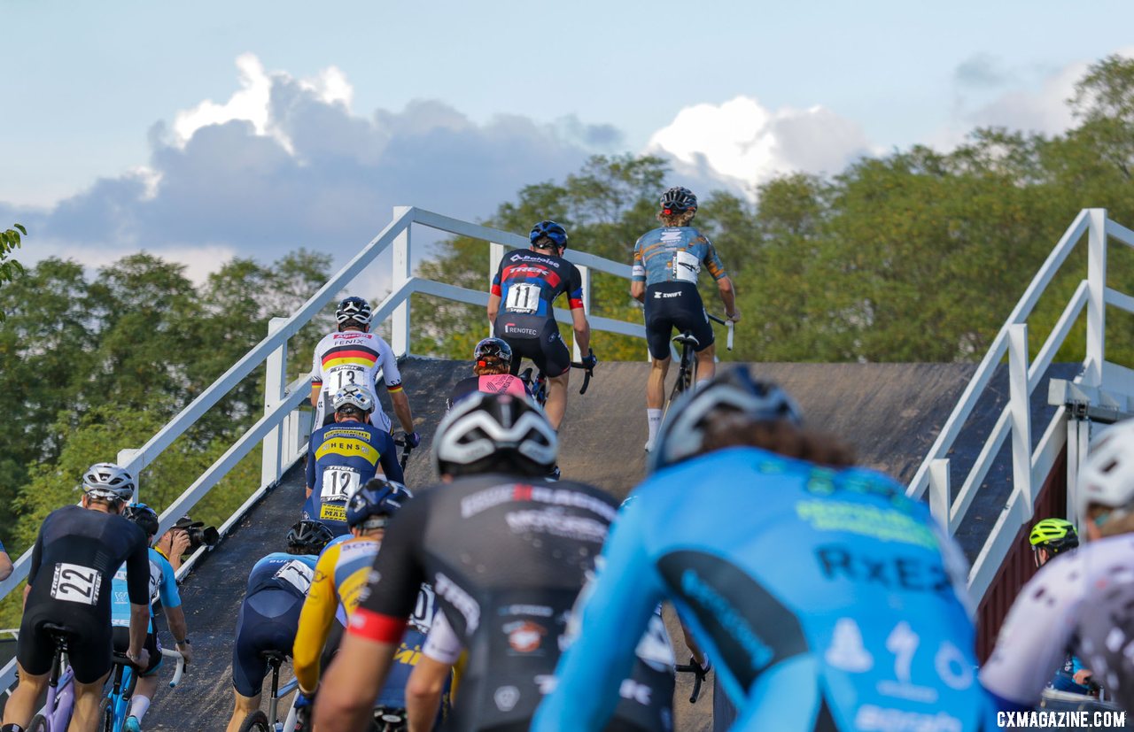 Lance Haidet leads the Elite Men. 2021 Trek CX Cup, Elite Men. © D. Mable / Cyclocross Magazine