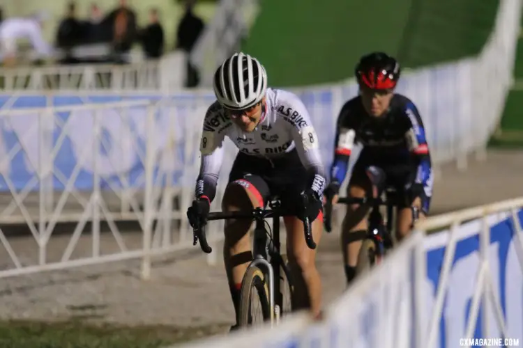 Clauzel and Van Anrooij. 2021 Jingle Cross Day 1 Elite Women. © D. Mable / Cyclocross Magazine