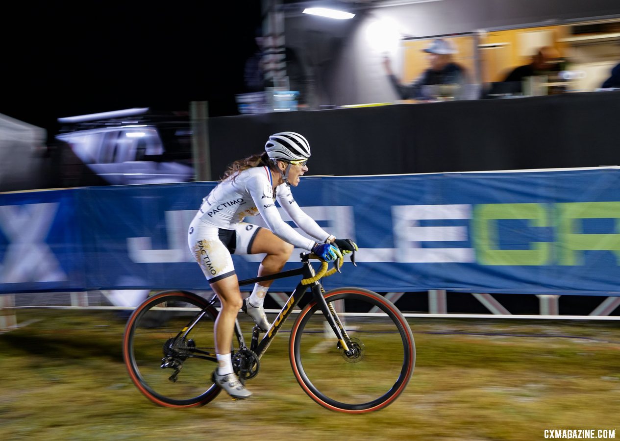 Caroline Mani raced back to the podium on her Fuji Jari. 2021 Jingle Cross Day 1 Elite Women. © D. Mable / Cyclocross Magazine