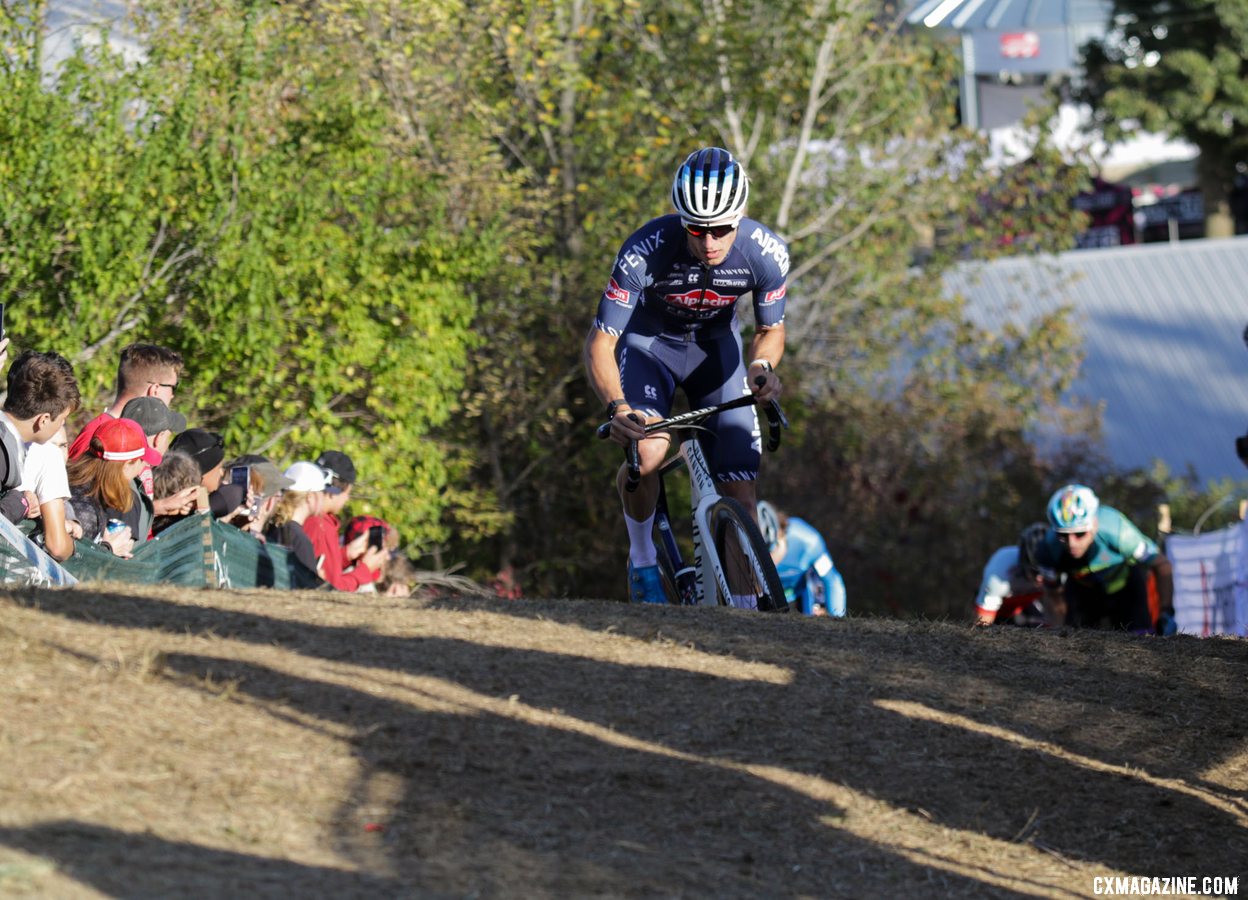 Niels Vandeputte put in countless attacks to drop Kerry Werner. His last lap surge before Mt. Krumpit stuck. 2021 Jingle Cross Day 2 Elite Men. © D. Mable / Cyclocross Magazine