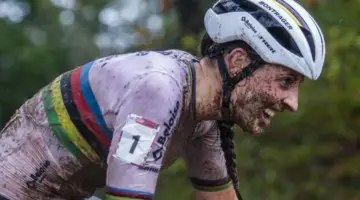 Brand made the fewest mistake on her way to victory. 2021 UCI Cyclocross World Cup Fayetteville, Elite Women. © D. Mable / Cyclocross Magazine