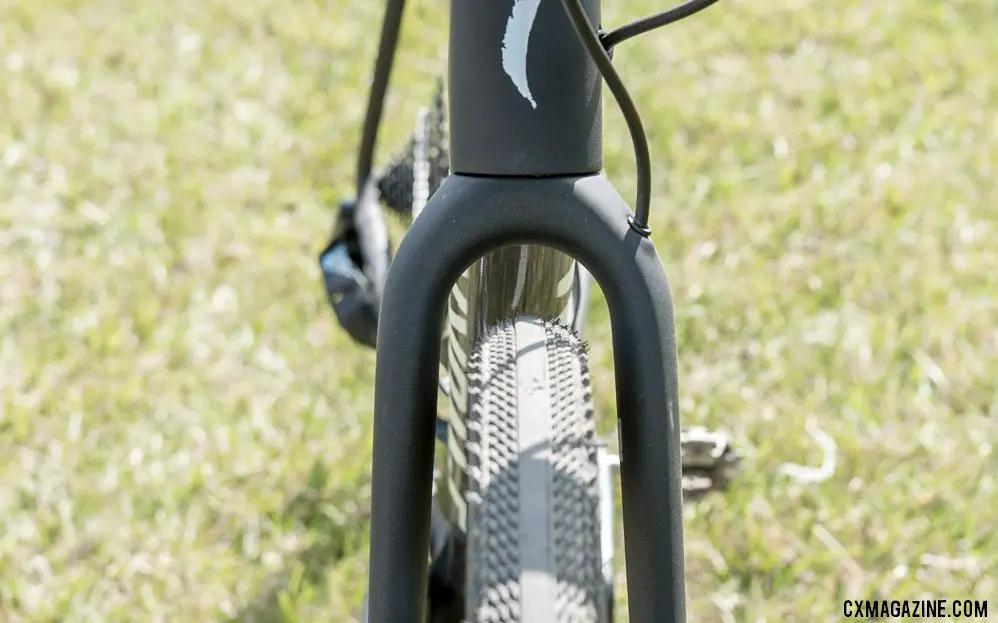 Specialized CruX 12r carbon fork with a 700 x 38mm Pathfinder tire. There is clearance for 700 x 42 or 650B x 47. © C. Lee / Cyclocross Magazine