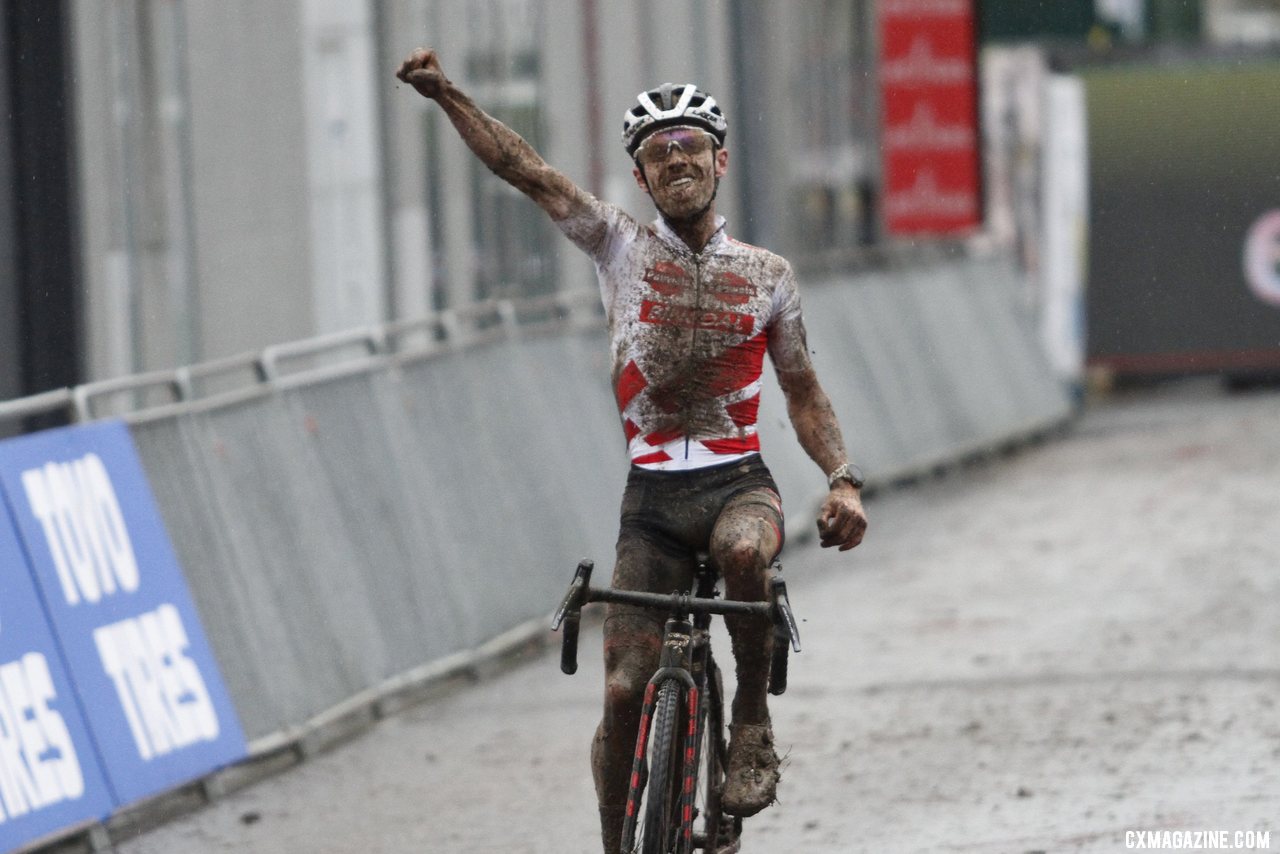 Eli Iserbyt wins in Overijse ahead of Michael Vanthourenhout and Toon Aerts. © B. Hazen / Cyclocross Magazine