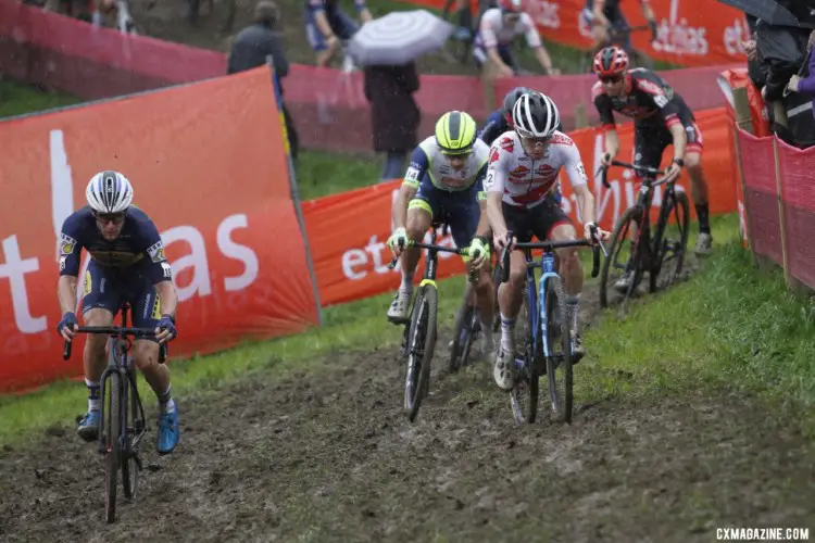 Daan Soete and Iserbyt, early leaders. 2021 Cyclocross World Cup Overijse, Elite Men, October 31. © B. Hazen / Cyclocross Magazine