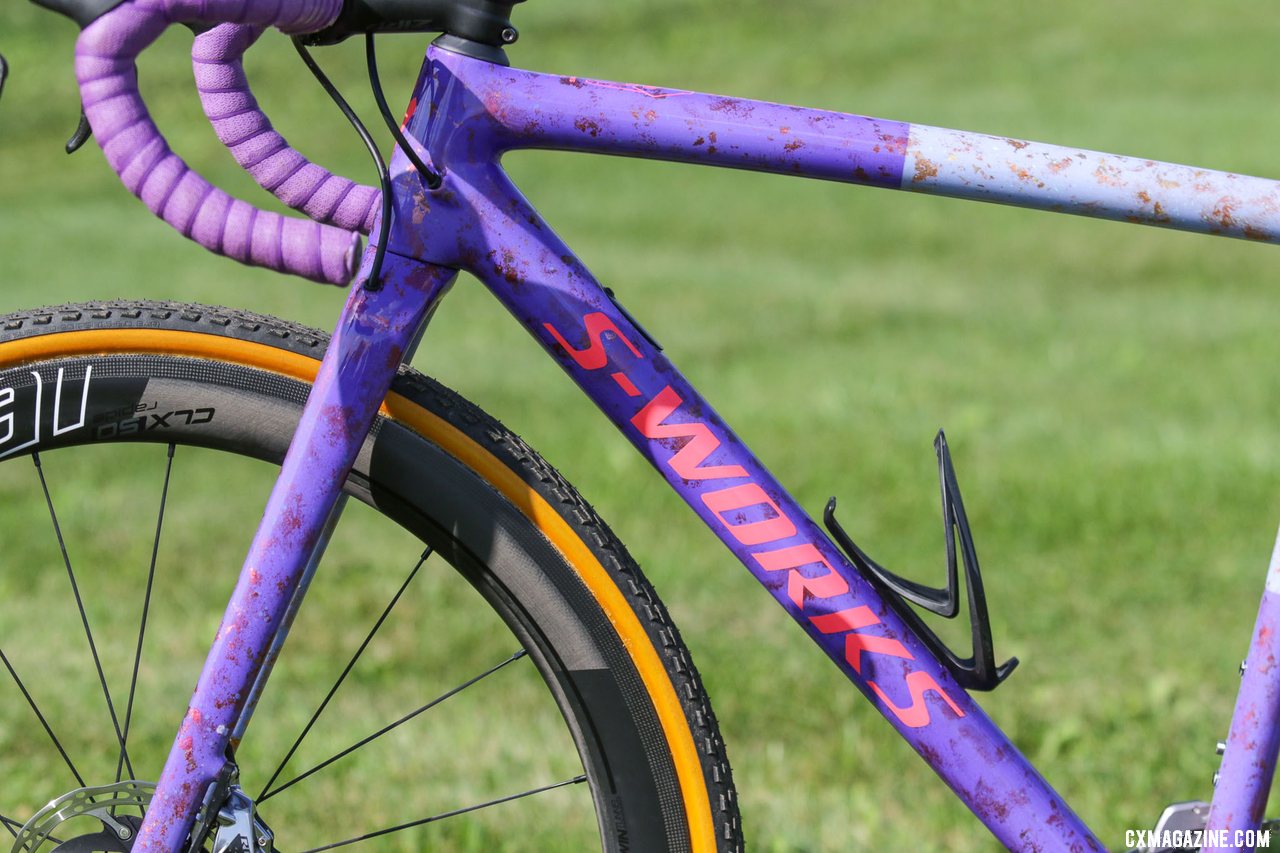 Unlike the previous CruX, there is a difference in the S-Works and Pro tier frames. Maghalie Rochette's new 2022 Specialized CruX cyclocross / gravel bike. © D. Mable / Cyclocross Magazine