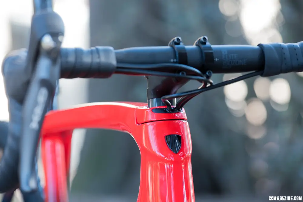 trek's Control Freak cable management system is clean looking.