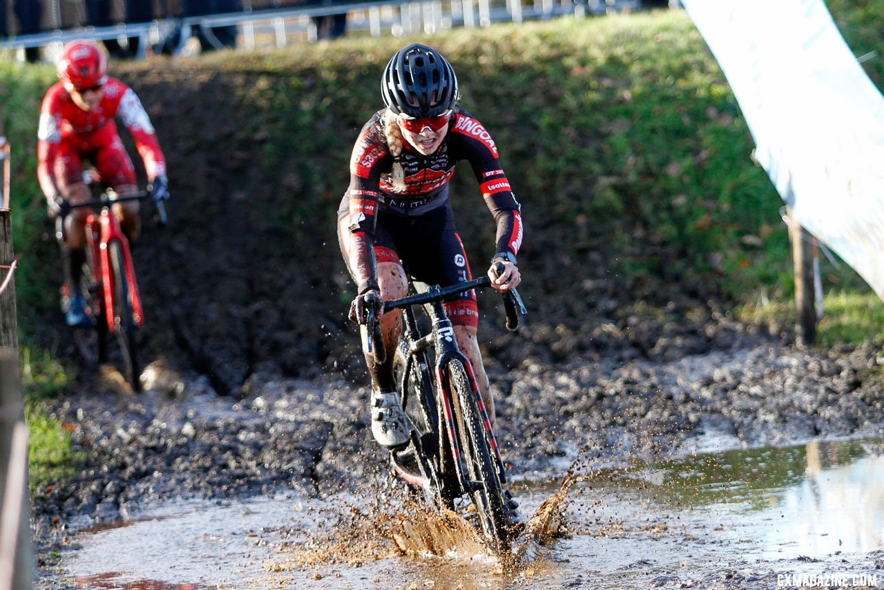 2021 Ethias Cross Cyclocross Essen, Elite Women. © B. Hazen / Cyclocross Magazine
