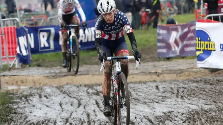 Clara Honsinger had a blazing last lap to nearly catch Brand. 2021 Dendermonde UCI Cyclocross World Cup, Elite Women. © B. Hazen / Cyclocross Magazine